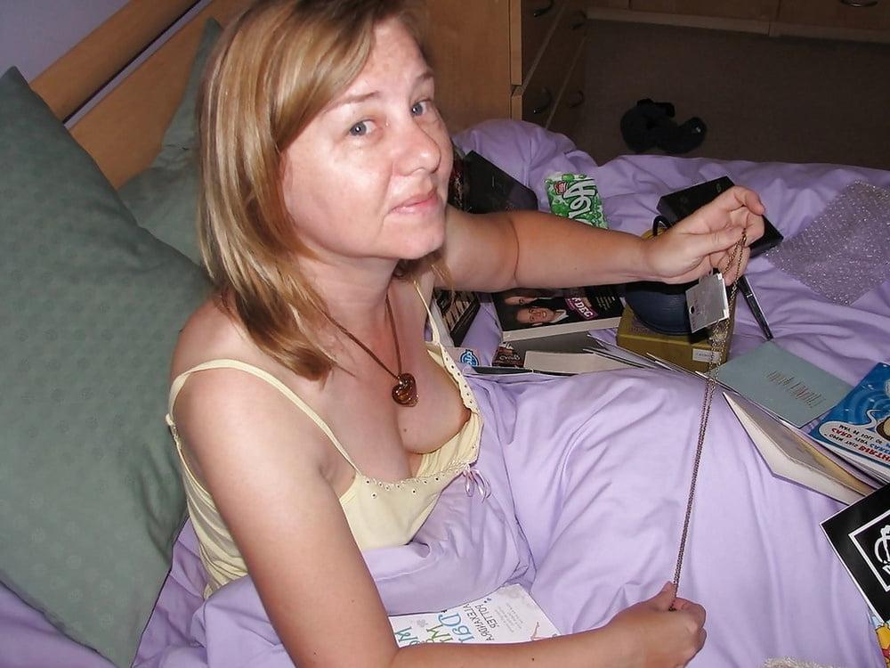 25P Downblouse and pokies
