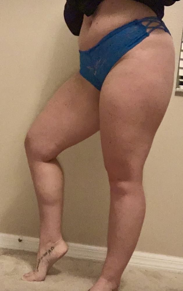 25P MY FLORIDA FOOT GODDESS WITH HER FRECKLES