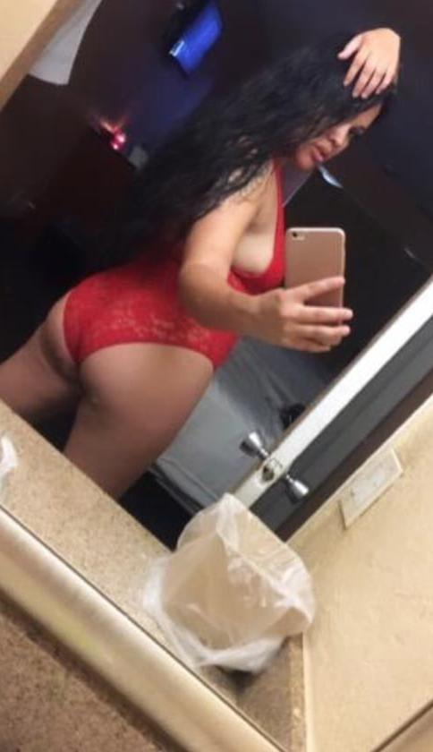 8P South Florida Motel Slut (all about this one)
