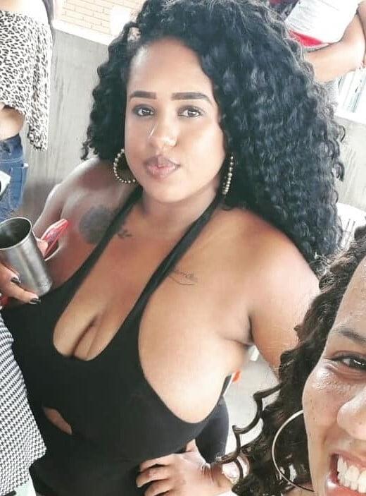 7P Busty BBW Amateur 22