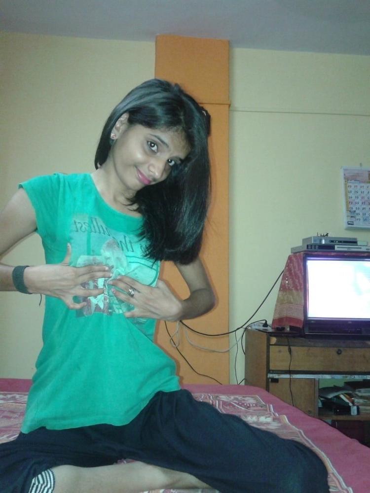 25P Slim desi girl nagma