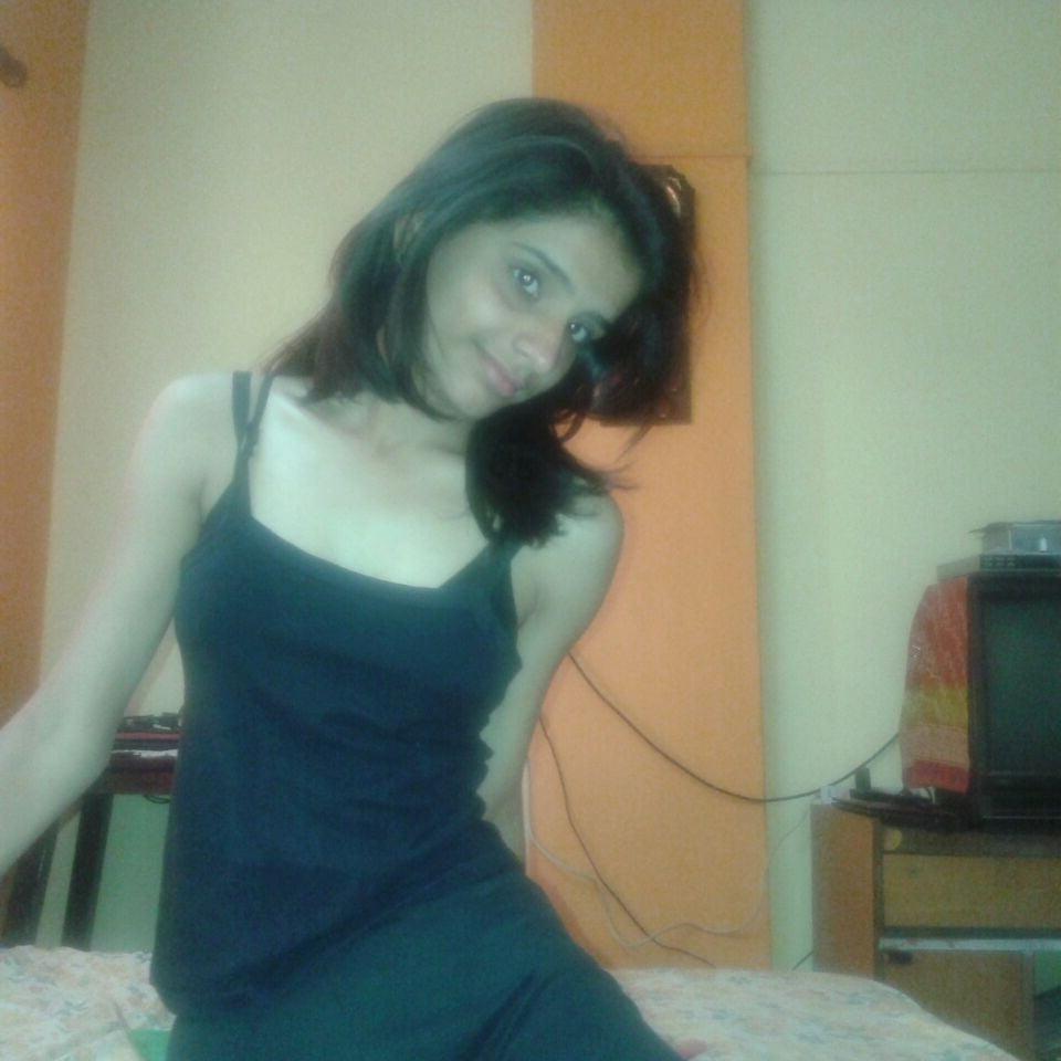 25P Slim desi girl nagma