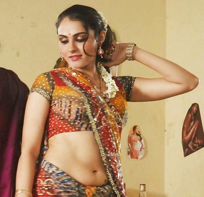 25P Desi Aunty saree Hot
