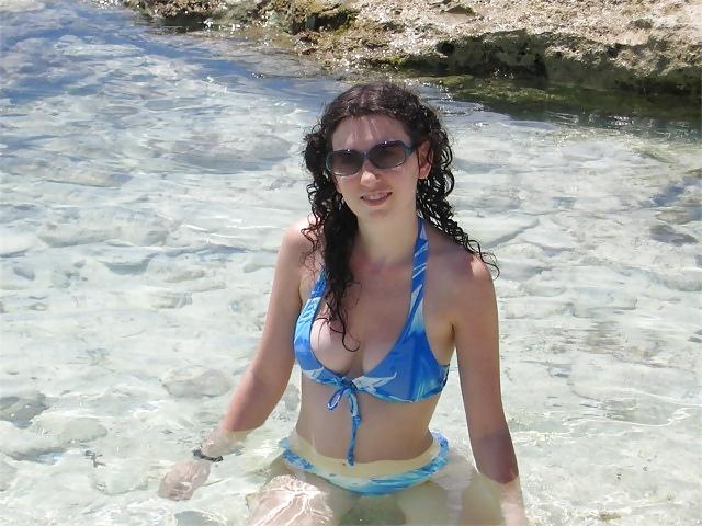 25P Emily,  22 years old and fucking HOTTTT!!