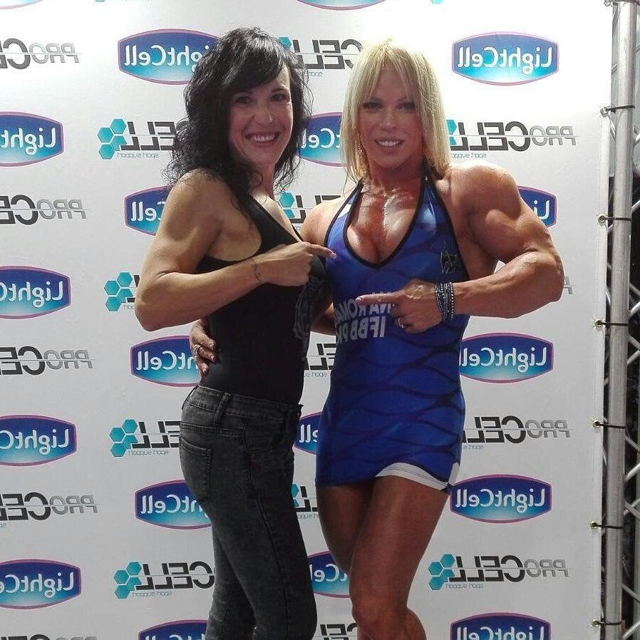 25P Blonde Muscular Beauty Joanna Romano!