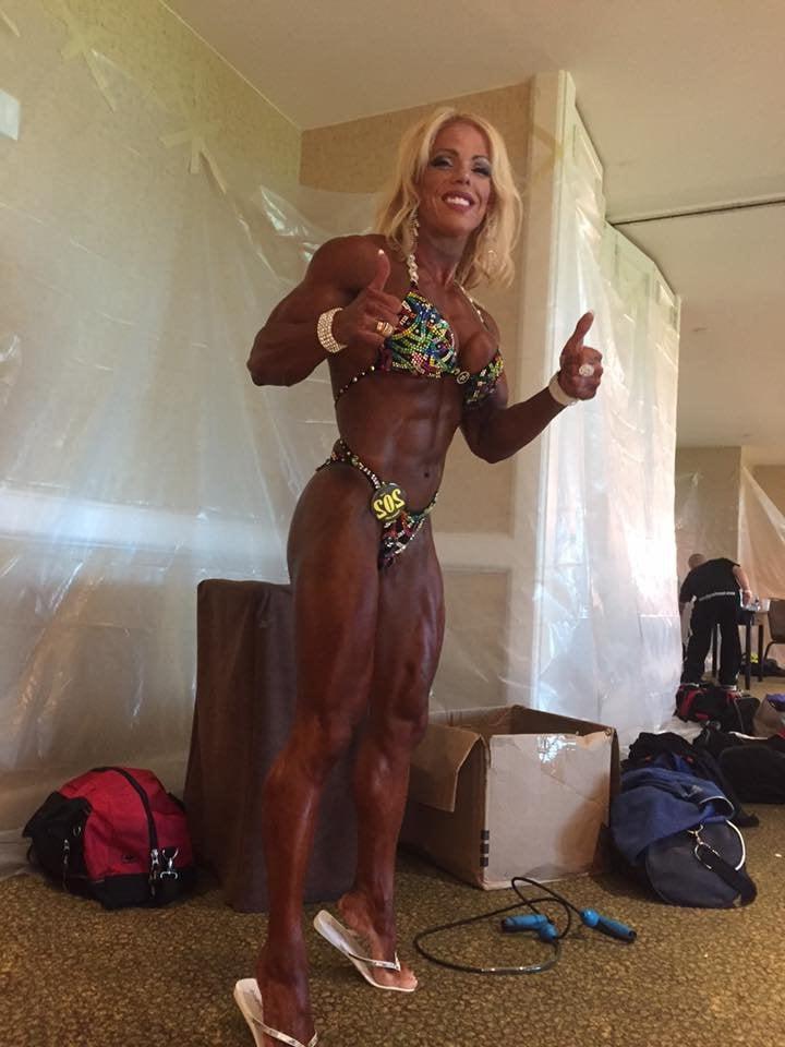 25P Blonde Muscular Beauty Joanna Romano!