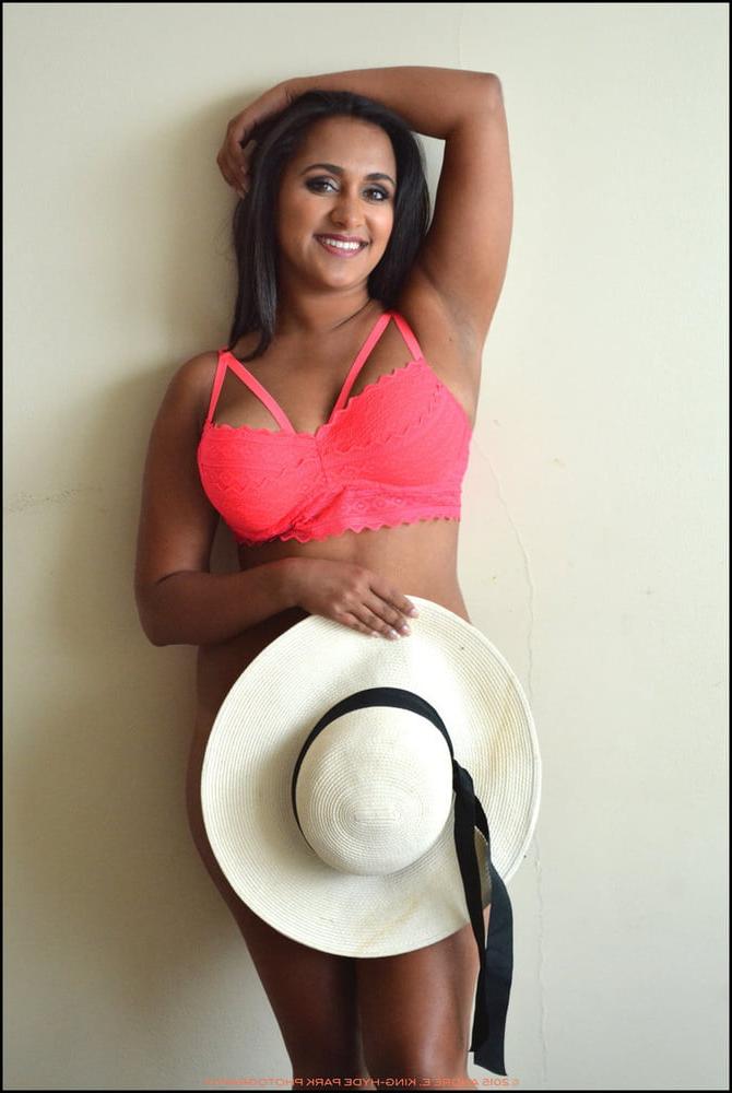 19P Sexy DESI Mature