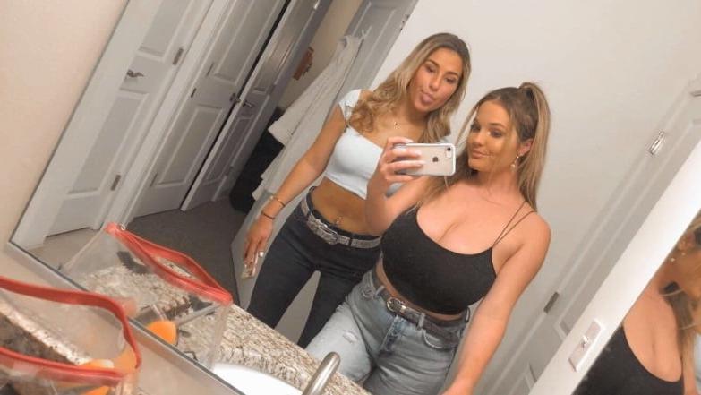 25P Busty Amateur 62