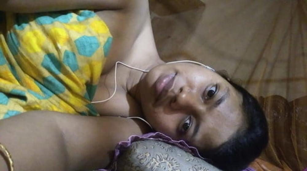 25P Desi Bangali Bhabhi Rani Khatun