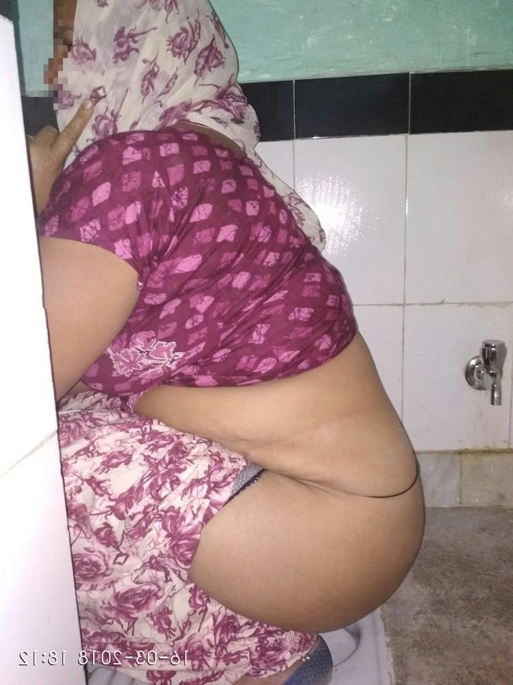 25P Desi motti aunty