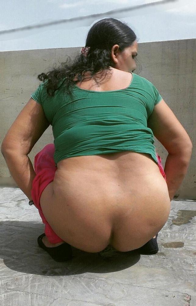 25P Desi motti aunty