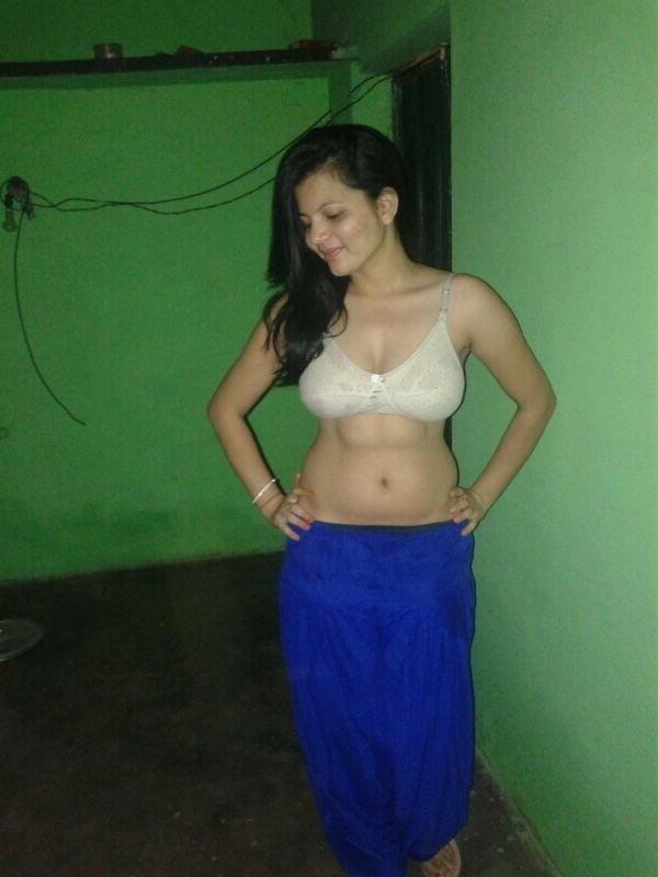 25P Indian Desi girl nude