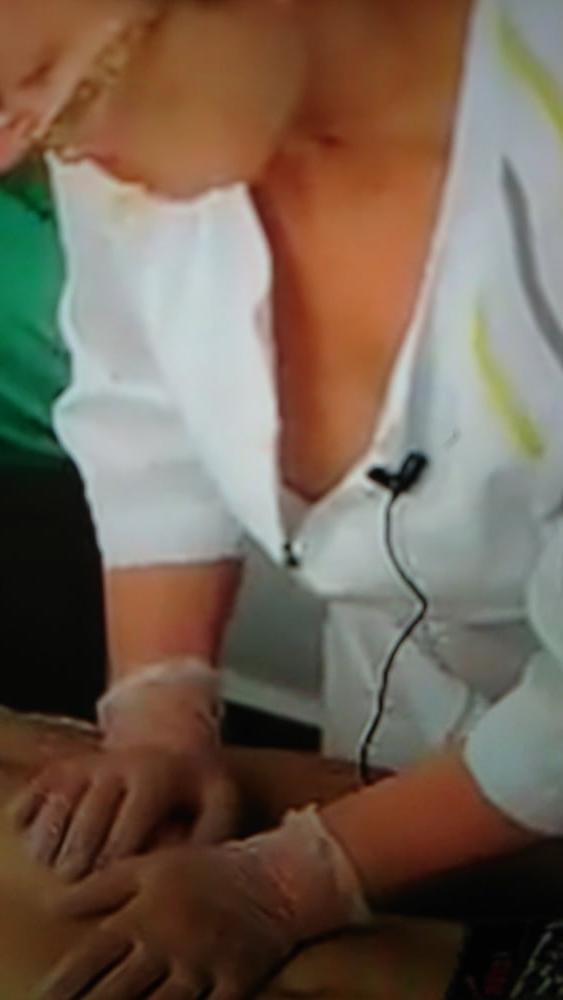 6P Downblouse at massage