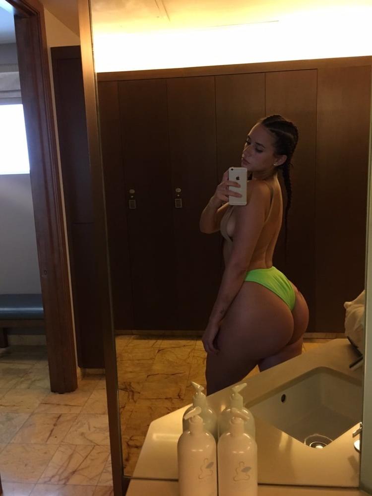 25P YesJulz ultimate ASS compilation