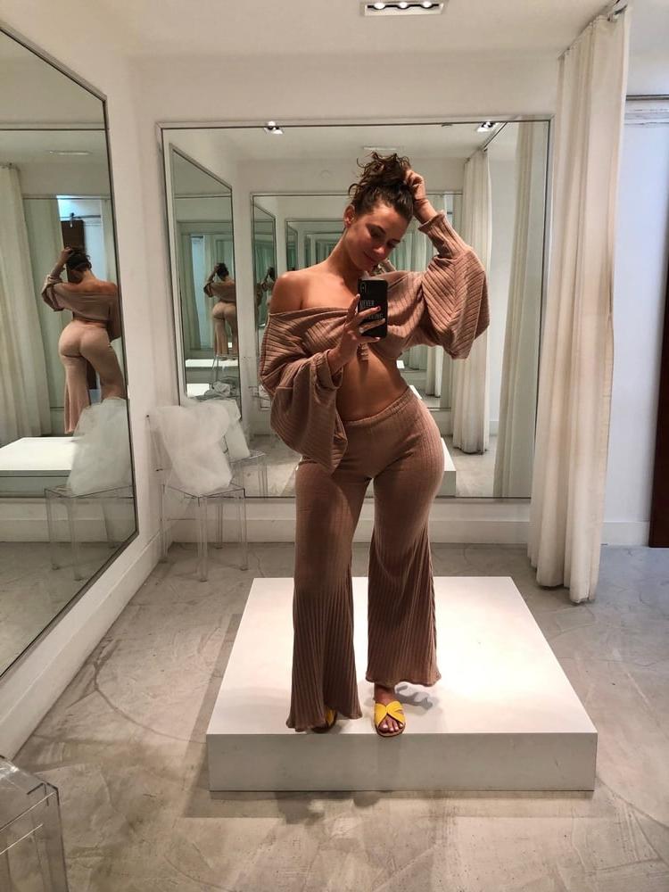 25P YesJulz ultimate ASS compilation