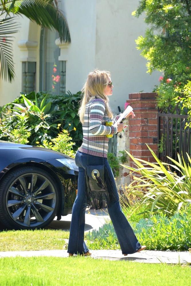 25P Hilary Duff ultimate ASS compilation