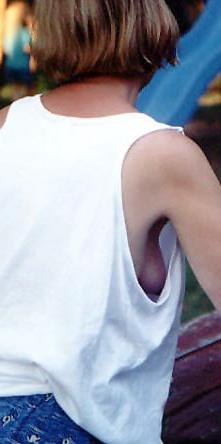 25P Downblouse 13