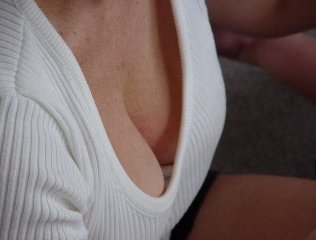 25P Downblouse 13