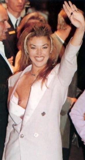 25P Downblouse 6