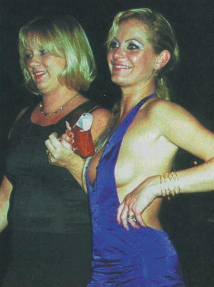 25P Downblouse 8