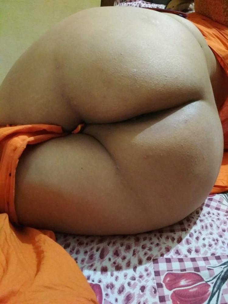 25P Desi big aunty