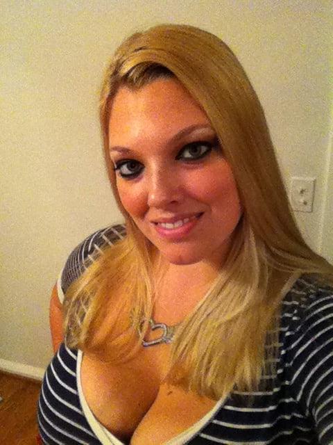 25P Big and Busty