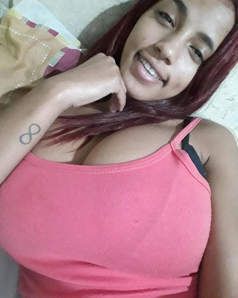 11P Slim n Busty 19