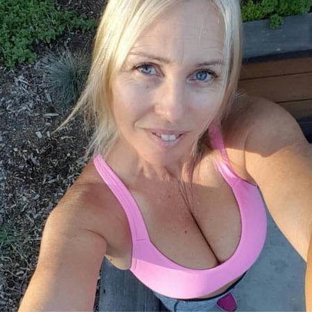 25P Busty gran is taking care of herself during lockdown