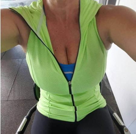 25P Busty gran is taking care of herself during lockdown