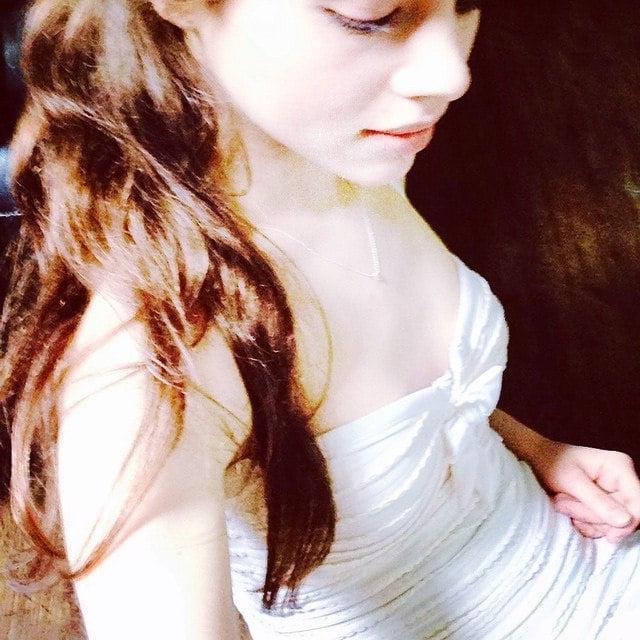 25P India Eisley enigmatic beauty