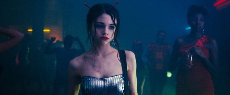25P India Eisley enigmatic beauty