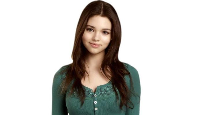 25P India Eisley enigmatic beauty
