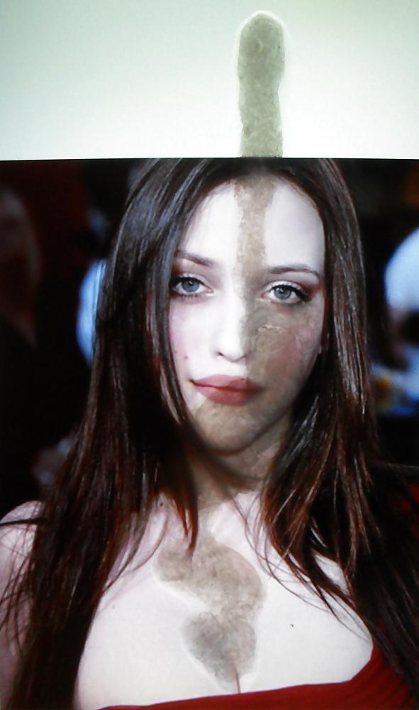 6P Kat Dennings et Eva Green...Oops