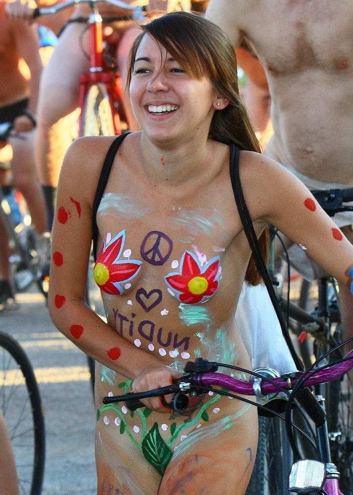 25P honey boobs