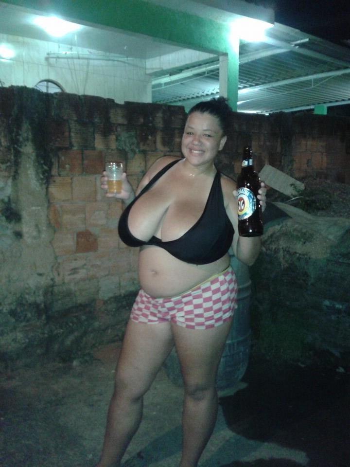 7P Busty BBW Amateur 19