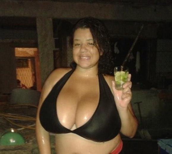 7P Busty BBW Amateur 19