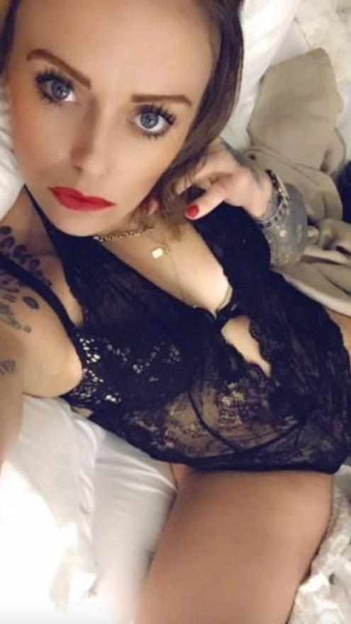 7P South Florida Motel Whore - Hole for use