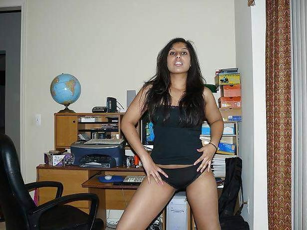 15P Desi Indian Babe