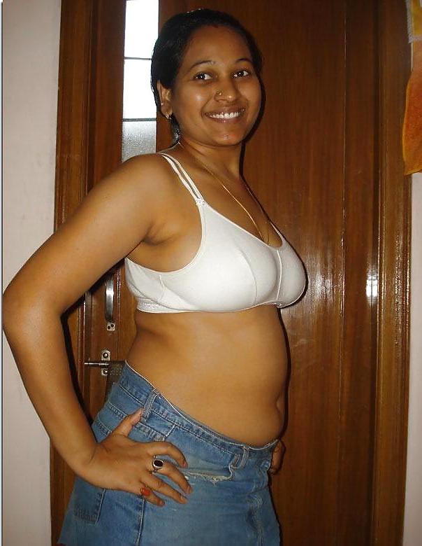 14P Sweet Desi Lady Supriya