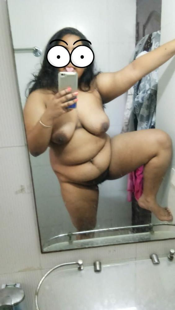 25P Desi Woman Selfshoot to show us