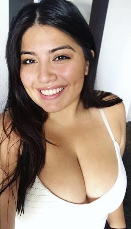 11P Beauty with big boobs