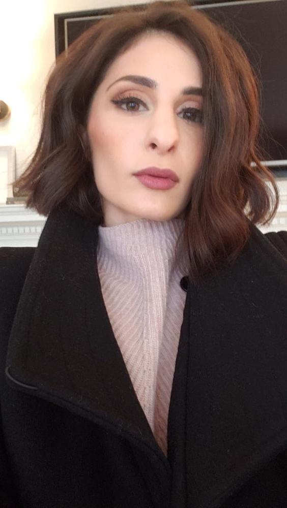 25P Stunning Persian Beauty