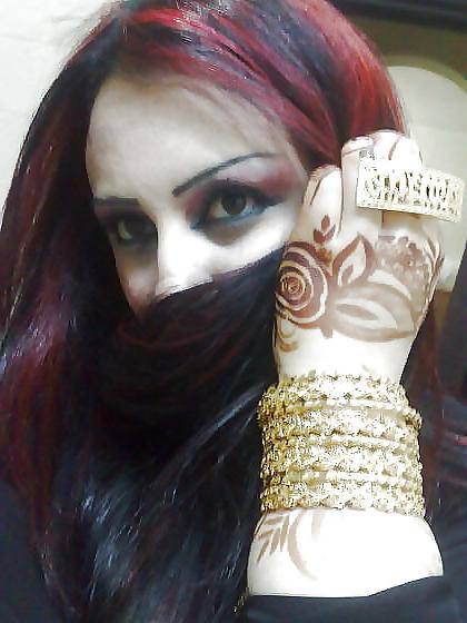 5P Arab higab woman