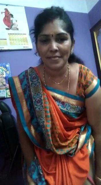 25P Desi Bhabi hot and Nude Selfies for BF