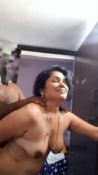 25P Desi Bhabi hot and Nude Selfies for BF