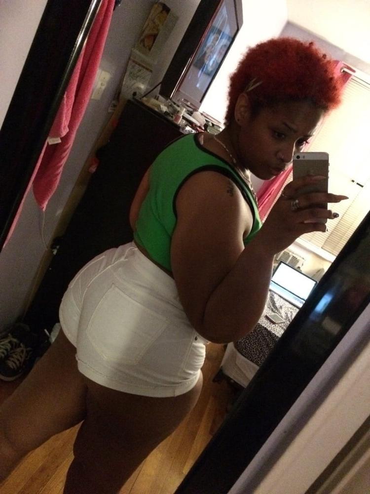 8P Chubby n Busty 27