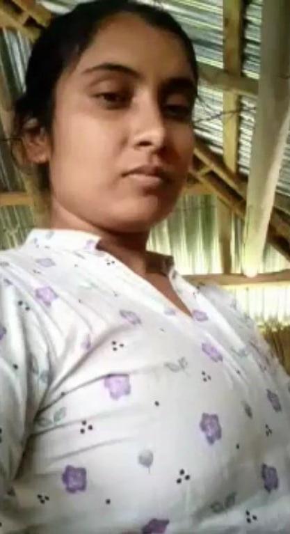 25P Desi Village Girl Self Clicked pic