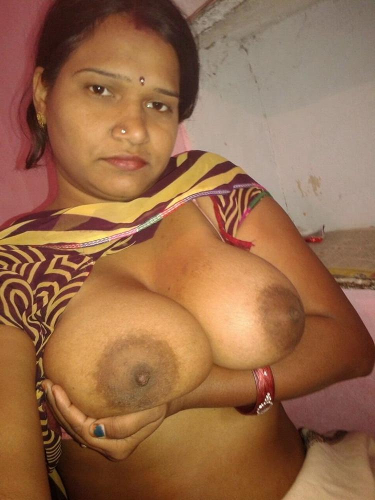 16P Desi Indian village aunt bhabhi