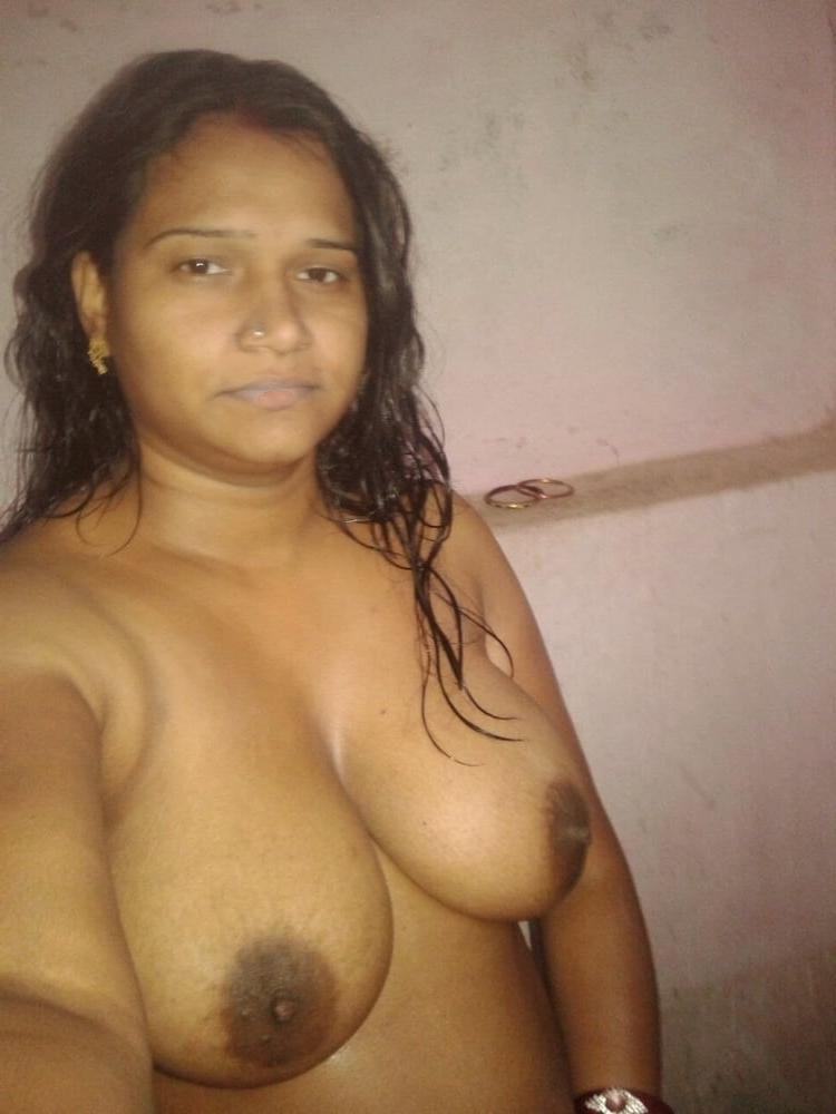 16P Desi Indian village aunt bhabhi