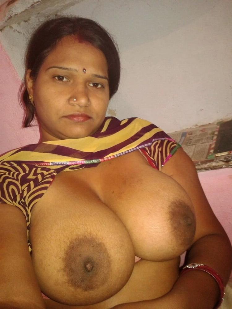 16P Desi Indian village aunt bhabhi